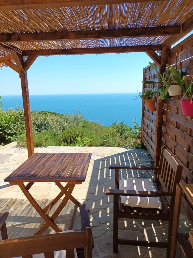 Pietra Fiorita Cottage Pisciotta Exterior photo